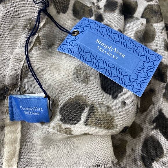 Simply Vera Vera Wang Animal Print Infinity Scarf - Picture 4 of 8